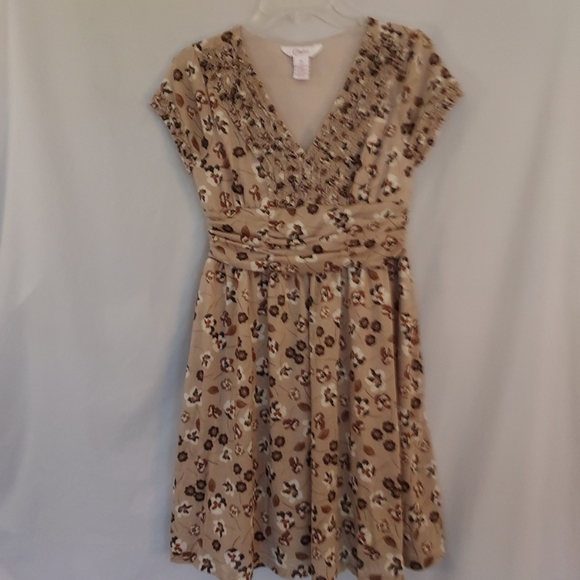 Womans Dress - Picture 2 of 5